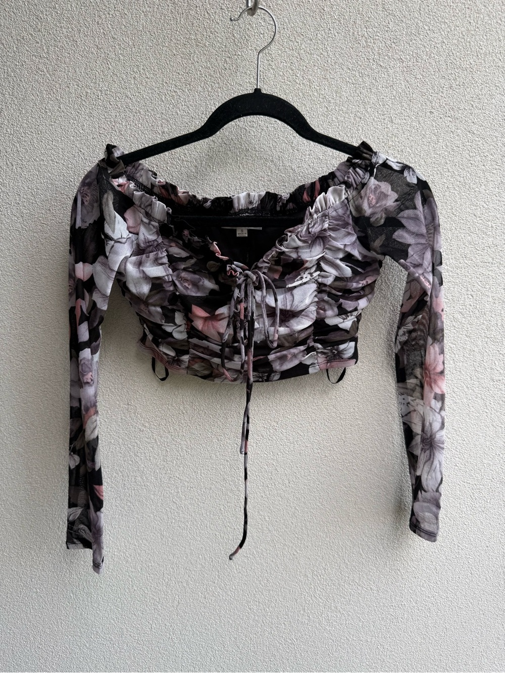 Honey Punch Mosaic Off-The-Shoulder Crop Top small